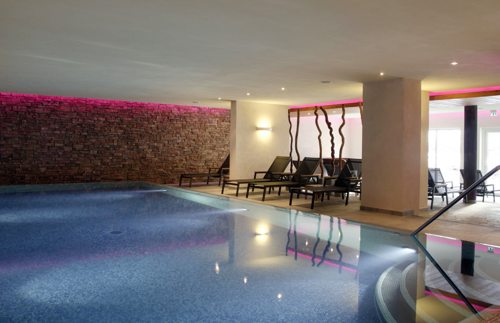 Schwimmbad - Naturparkhotel Waldsägmühle, Kälberbronn